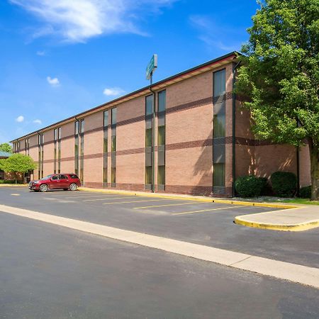 Quality Inn & Suites Sellersburg Exterior foto